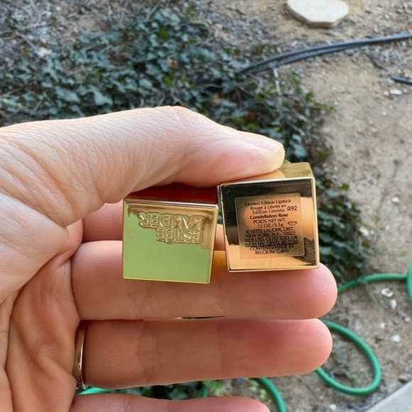 Estee Lauder Limited Edition Lipstick Constellation Rose- Full Size - Picture 2 of 2